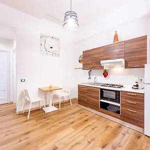  Apartment The First Italy
